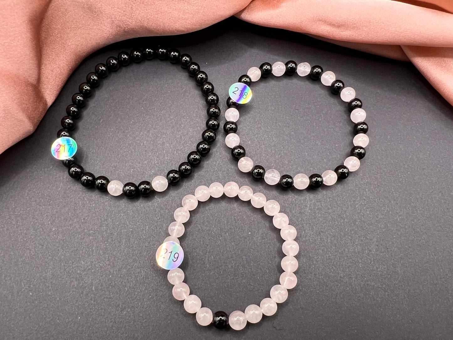 Familienarmbänder mit Rosenquarz und Turmalin