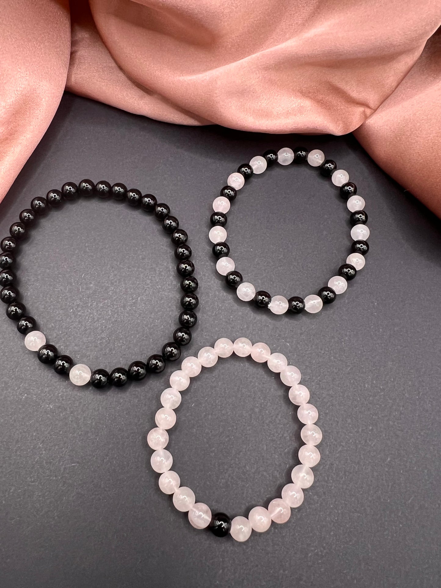 Familienarmbänder mit Rosenquarz und Turmalin
