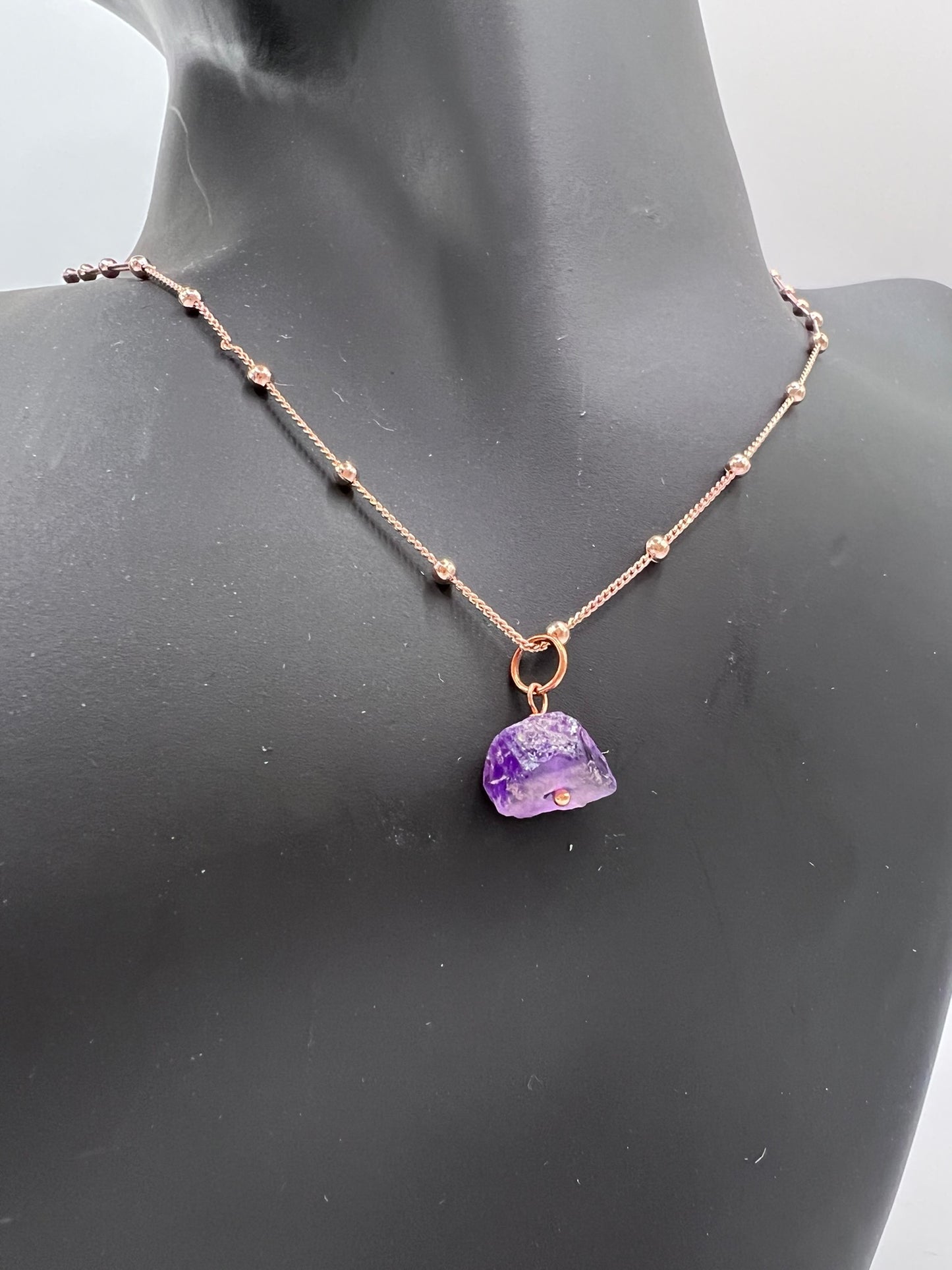 Amethyst- Rohstein-Anhänger