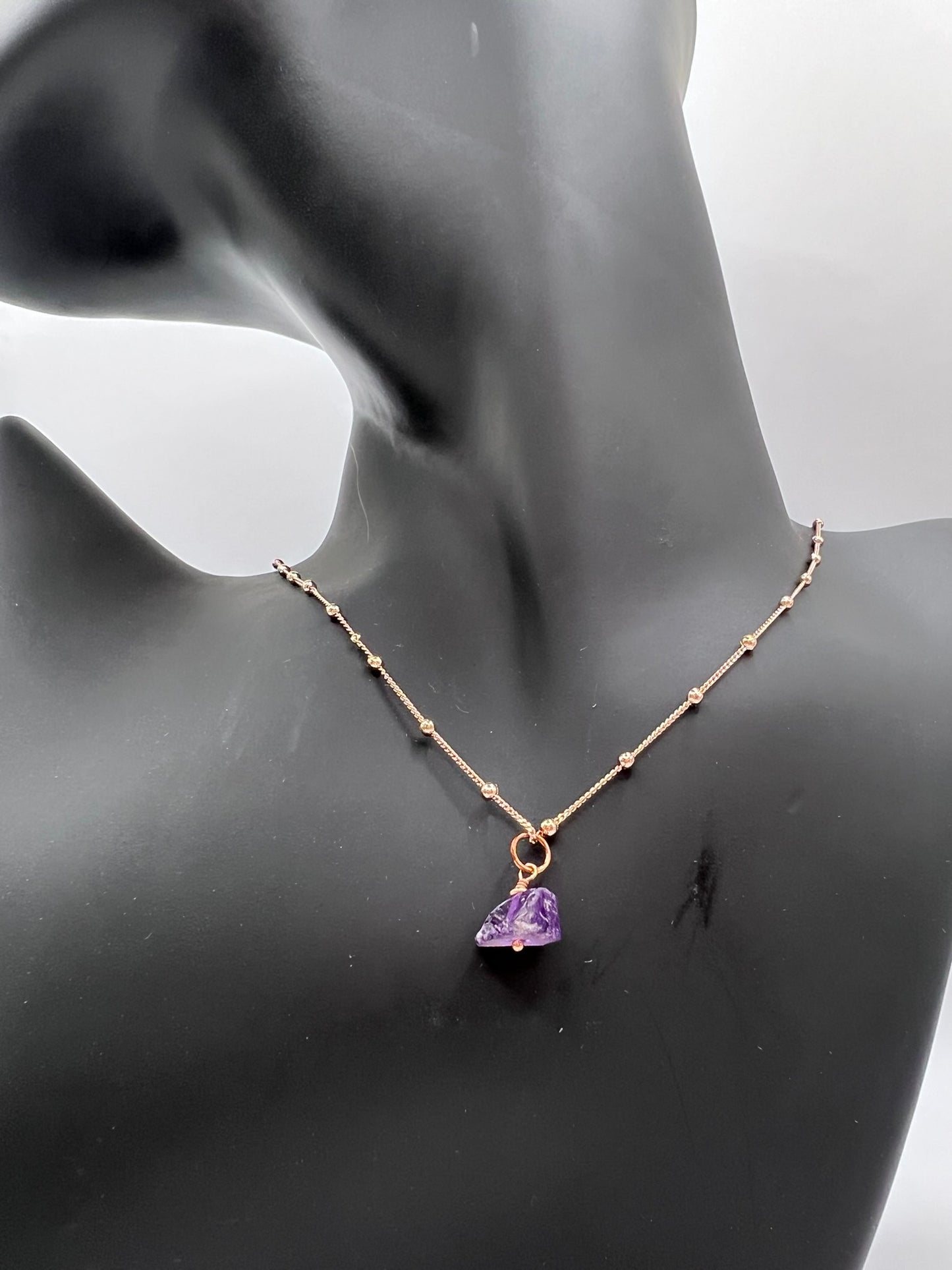 Amethyst- Rohstein-Anhänger