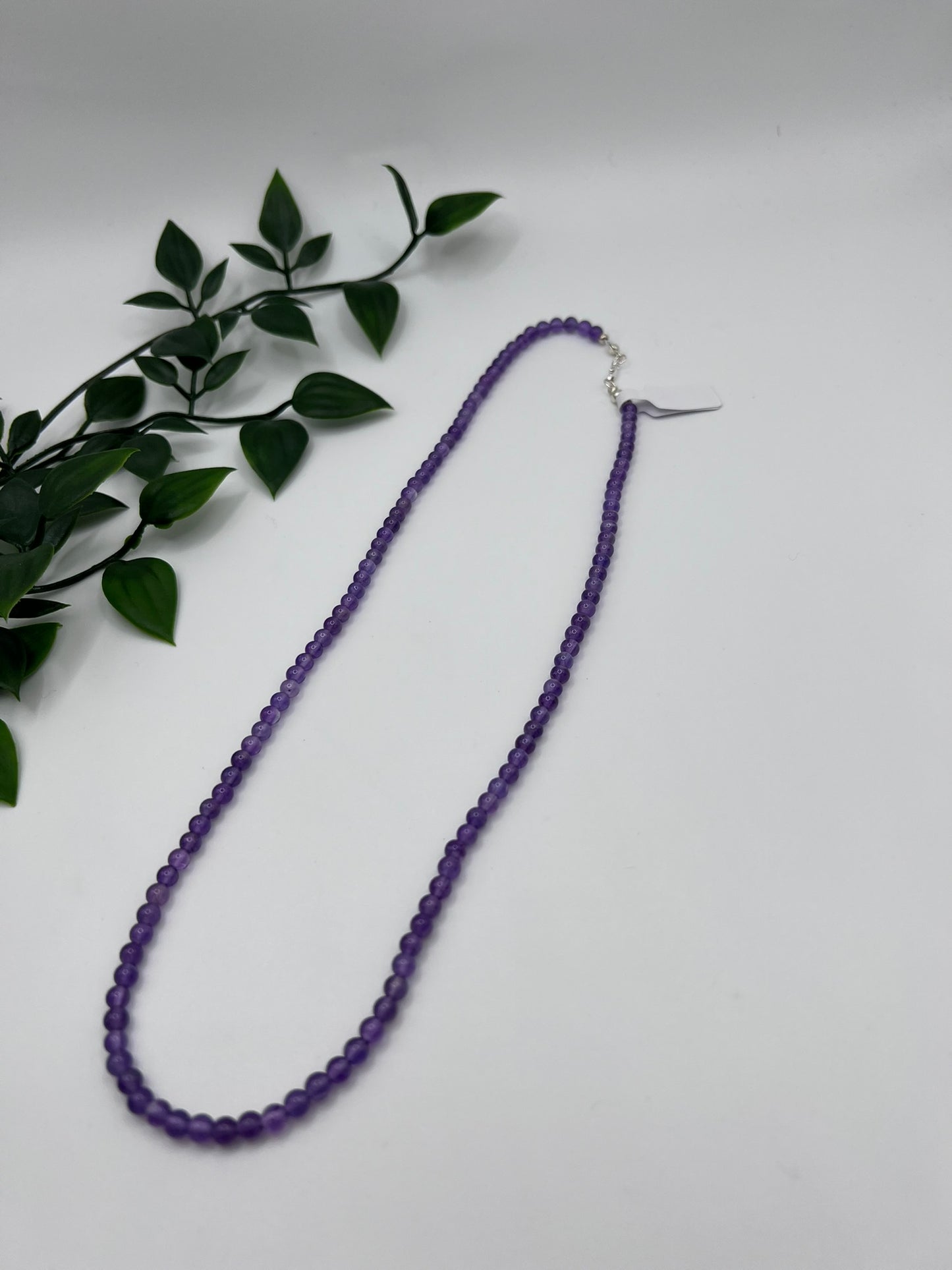 Amethyst Perlenkette – Spirituelle Eleganz in zartem Violett