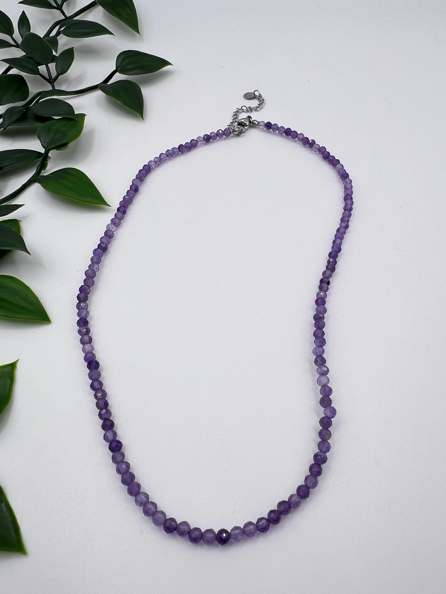 Amethyst Halskette, facettiert – Klarheit, Intuition & innere Balance in zartem Violett