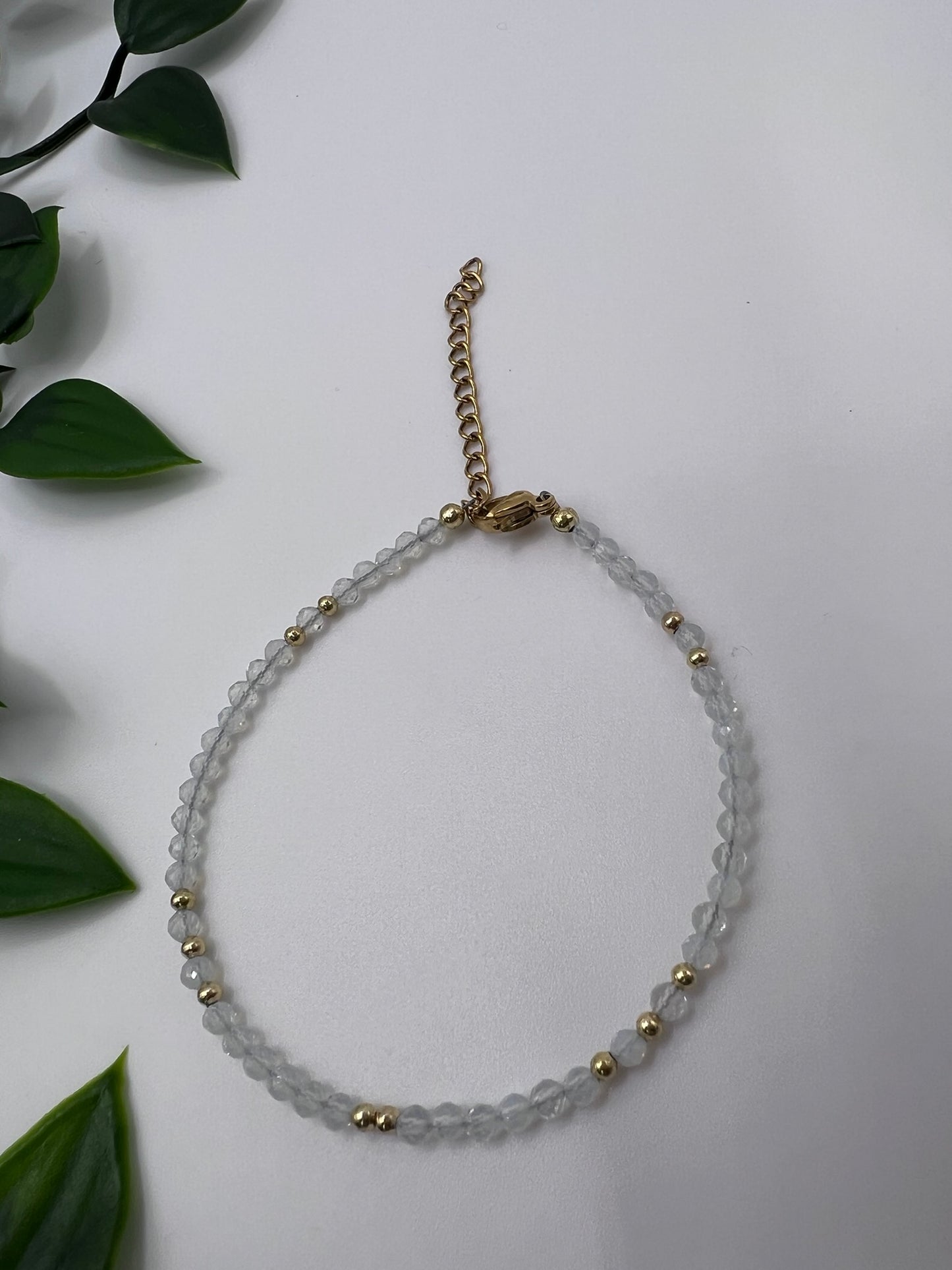 Mondstein-Fußkette, facettiert – Zarte Eleganz & feminine Ausstrahlung | 3 mm Perlen