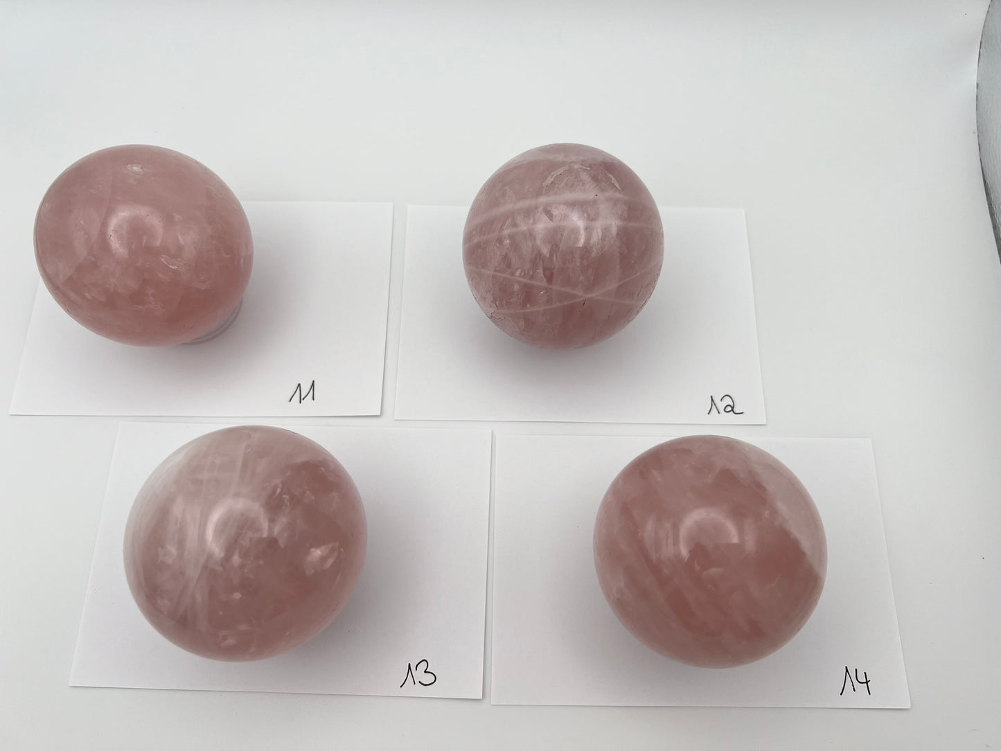 Rosenquarz Kristallkugel 55mm (verschiedene Auswahl)