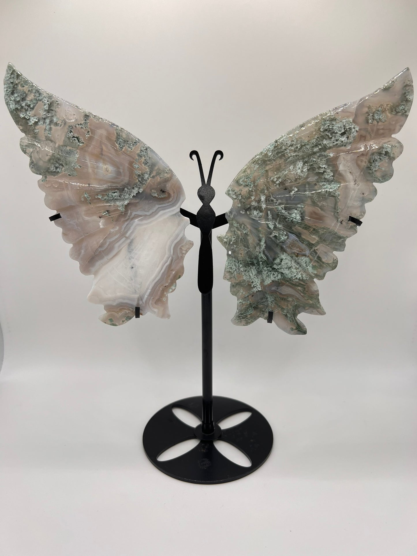 Kristallschmetterling aus Moosachat – Erdung, Wachstum & Naturverbundenheit - L