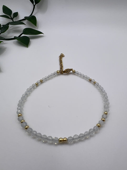 Mondstein-Fußkette, facettiert – Zarte Eleganz & feminine Ausstrahlung | 3 mm Perlen